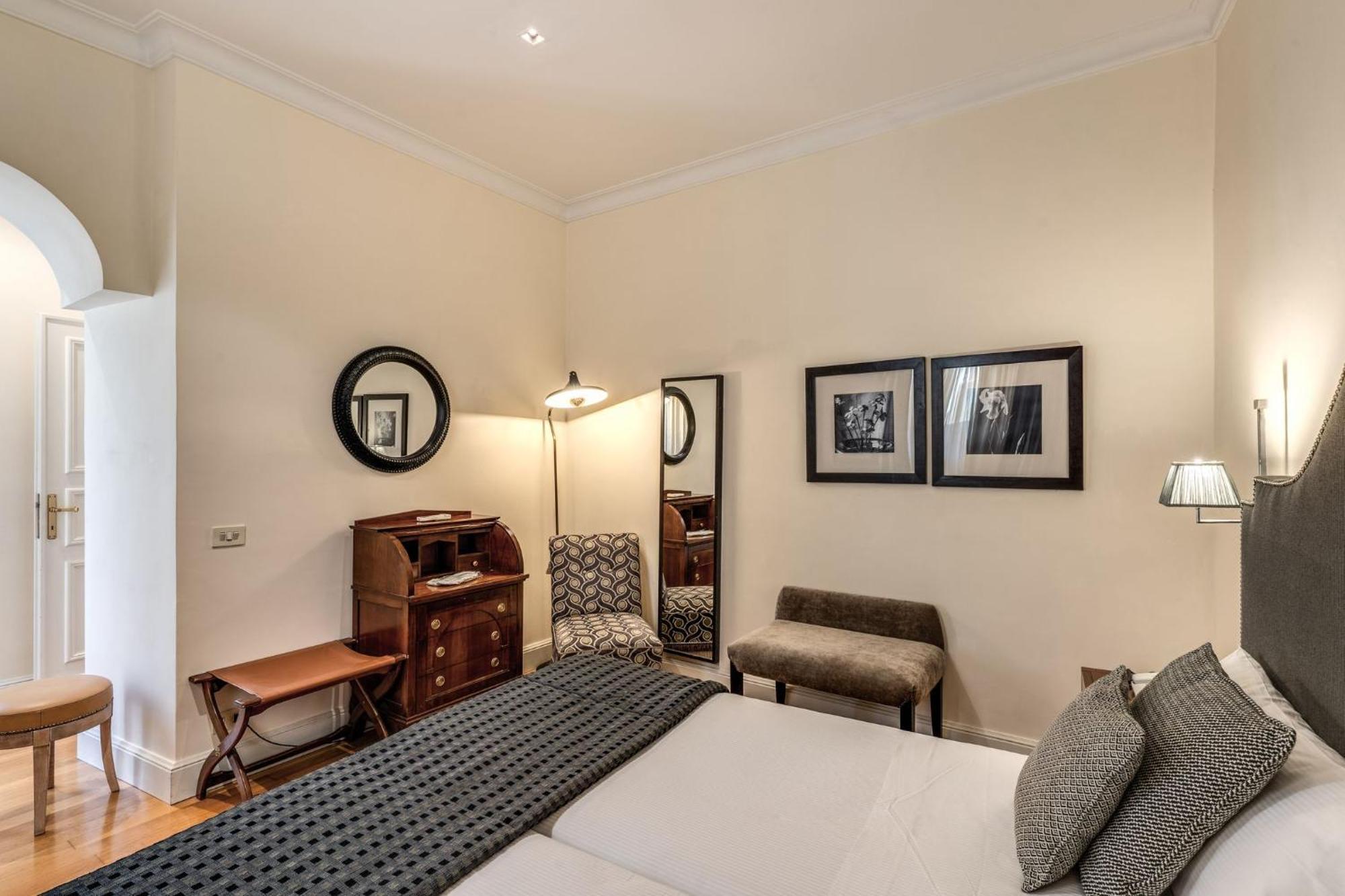 Via Napoli Apartments ローマ エクステリア 写真