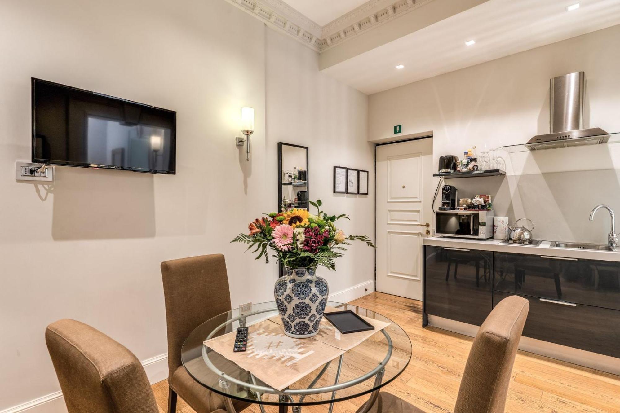 Via Napoli Apartments ローマ エクステリア 写真