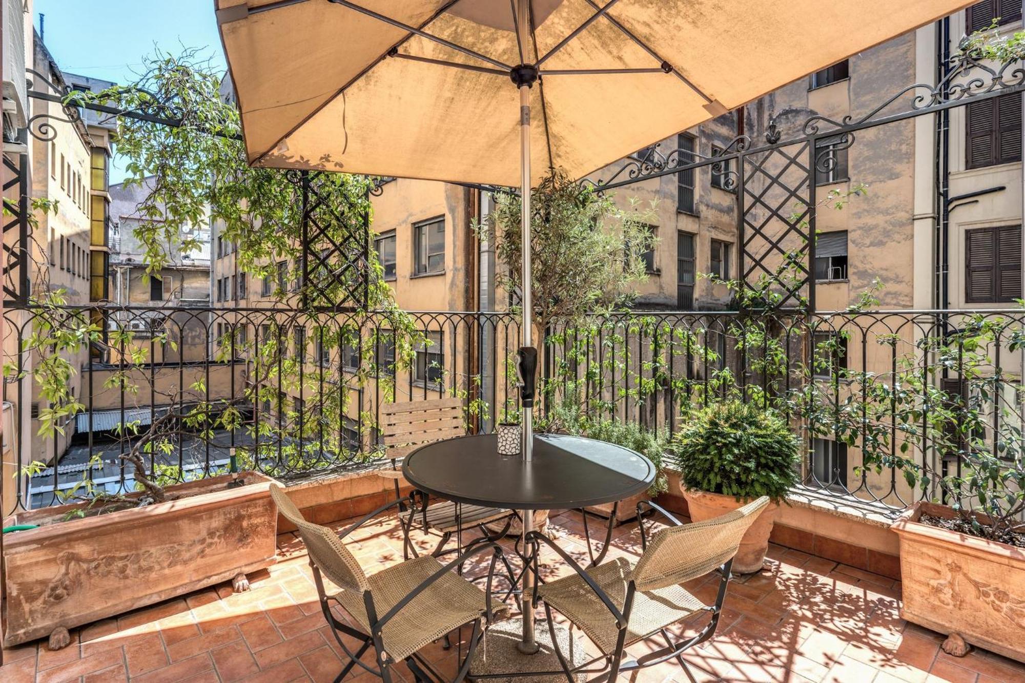 Via Napoli Apartments ローマ エクステリア 写真